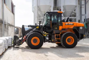 develon-DL220-7-1_nakladalec-7