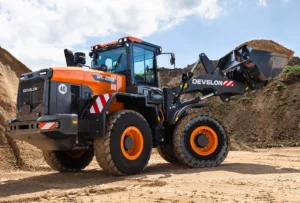 develon-DL220-7_nakladalec-4