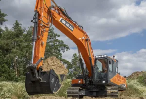 develon-DX300LC-7K-sservis-4